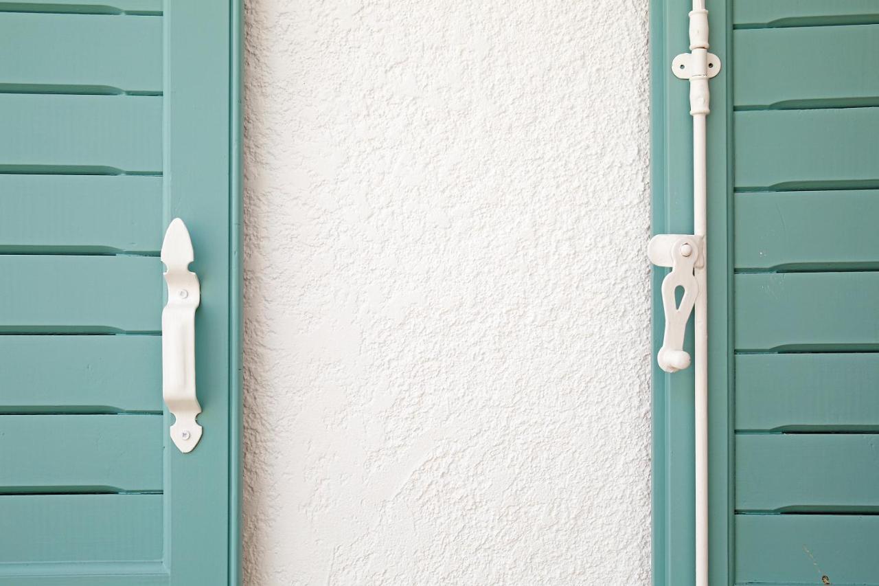 Agistri Apartments Skála エクステリア 写真