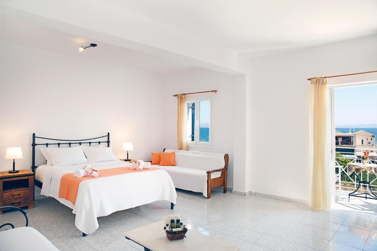 Agistri Apartments Skála エクステリア 写真