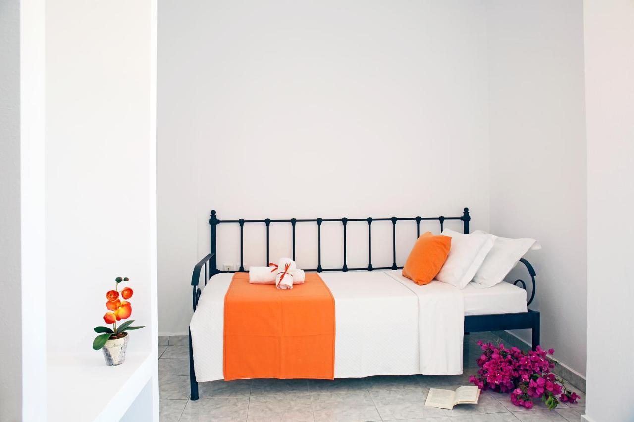 Agistri Apartments Skála エクステリア 写真