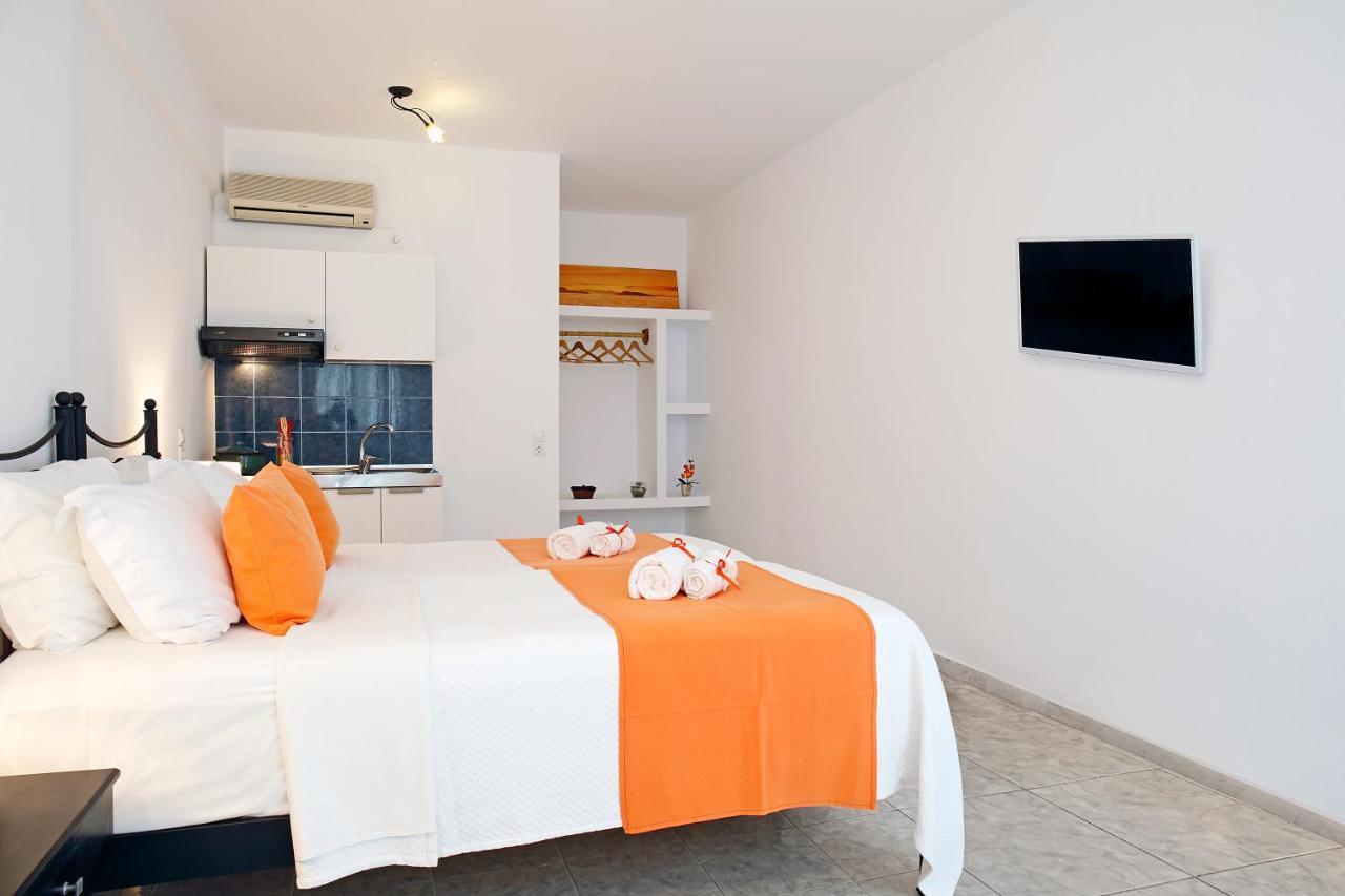 Agistri Apartments Skála エクステリア 写真